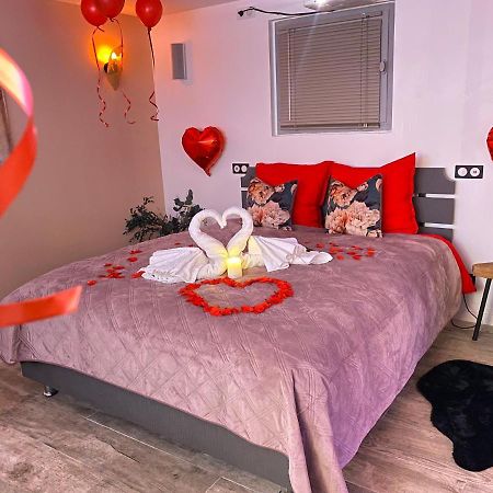 Bioty Chill & Spa Le Blanc-Mesnil Esterno foto