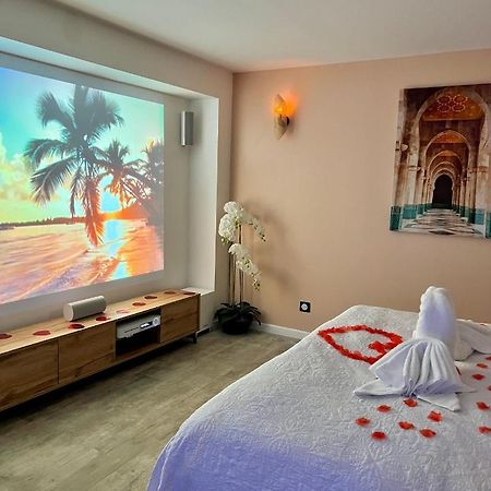 Bioty Chill & Spa Le Blanc-Mesnil Esterno foto